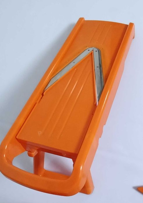 Многофункциональная терка для овощей