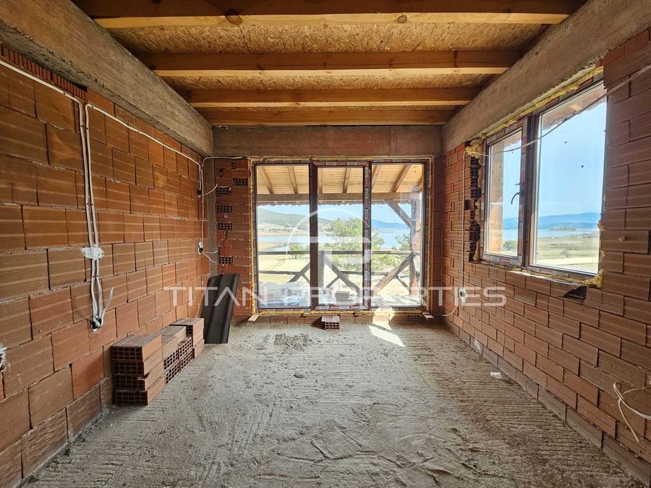 Триетажна къща в Цигов чарк