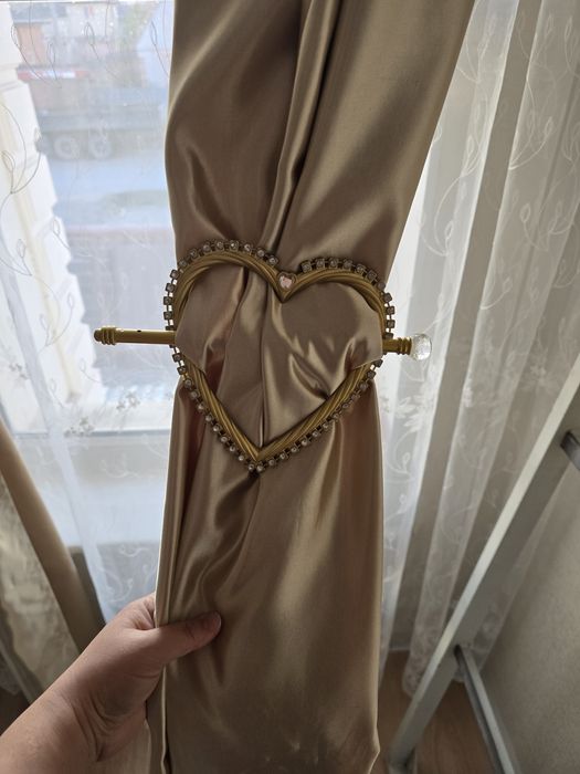 Держатель штор сердечко