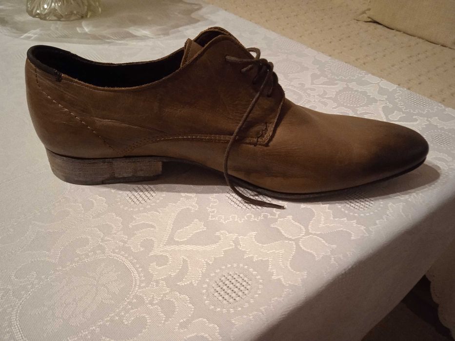 мъжки обувки от естествена кожа