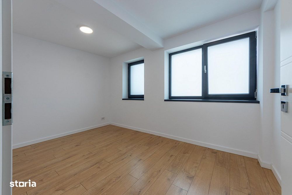 Timpuri Noi, office 42mp, totul nou