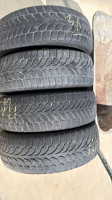 Продавам 4броя зимни гуми Bridgestone 185/65/15