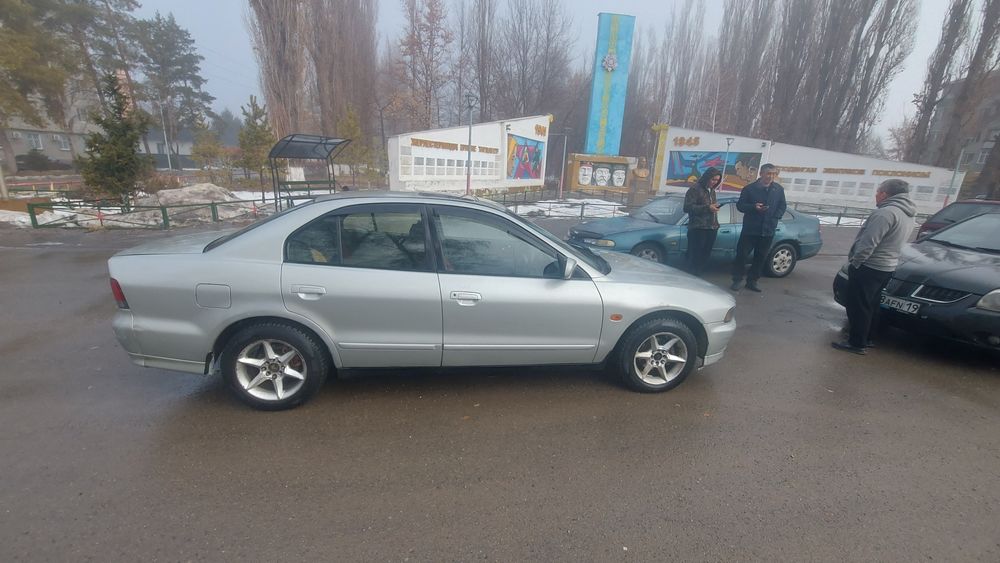 Митсубиси галант