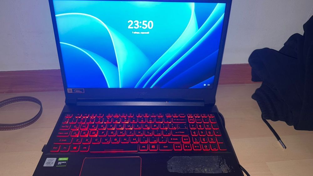 Ноутбук acer продам