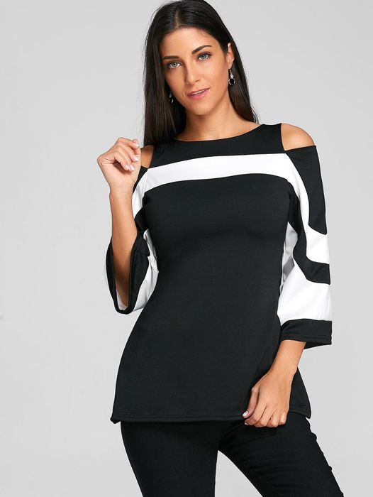 Блузка с открытыми плечиками