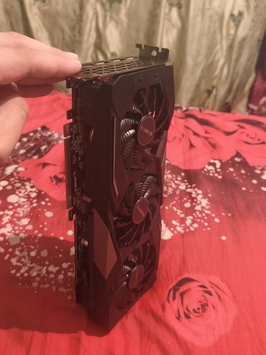 Видеокарта RX 5600 XT GAMING OC 6GB