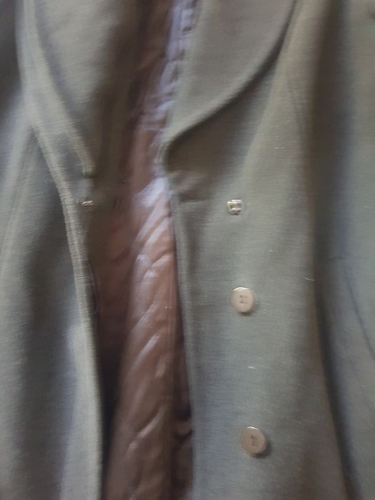 Продам пальто осеннее