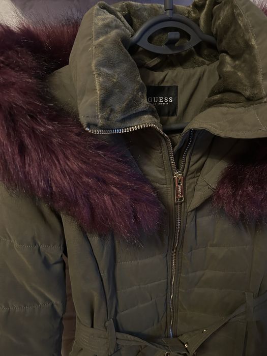 Дамско зимно яке Guess