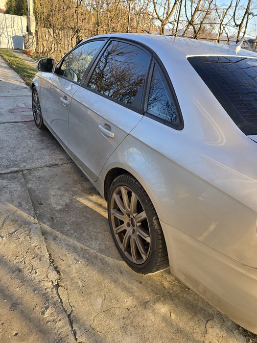 Dezmembrez audi a4 b8