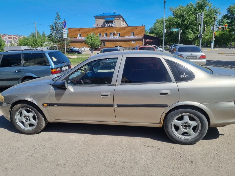 Продам Опель вектра б