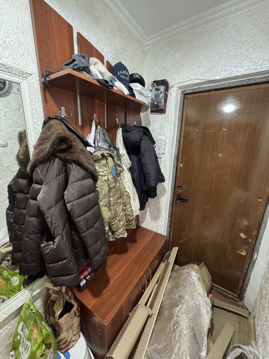 Прихожка продается