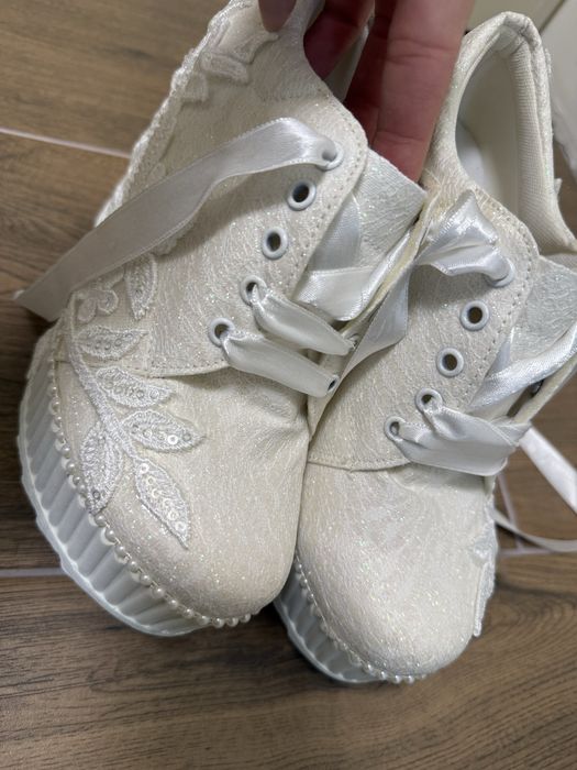 Удобна сватбена обувка