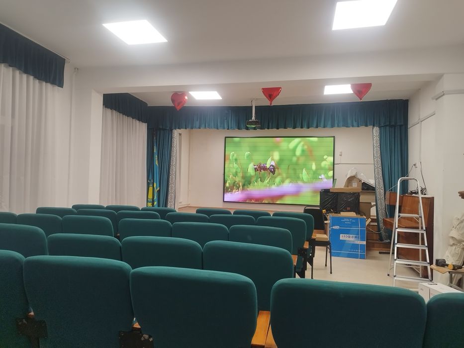 Лед экраны и бегущие строки