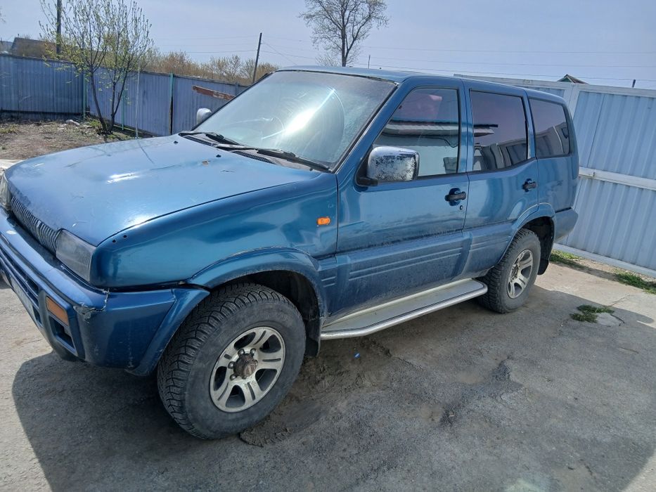 Продам Nissan Mistral