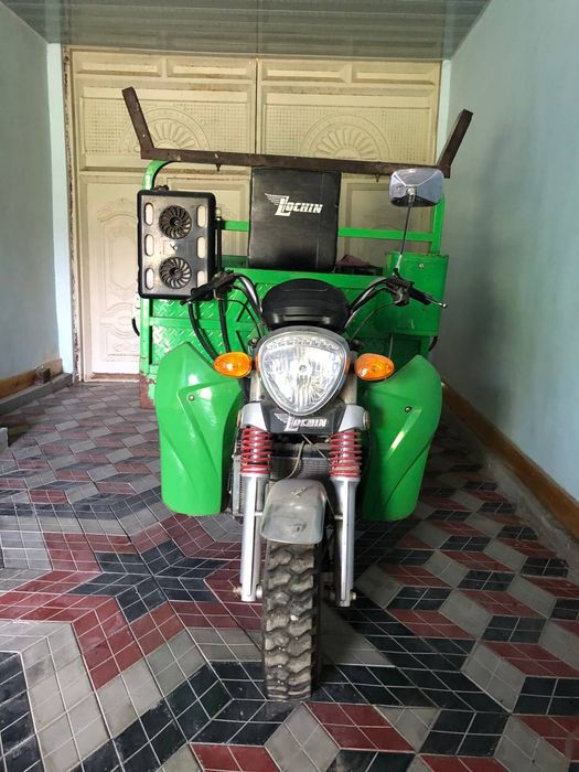 Lochin motosikl sotiladi