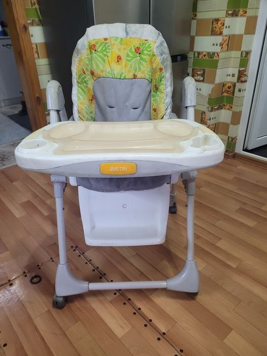 Стульчик для кормления