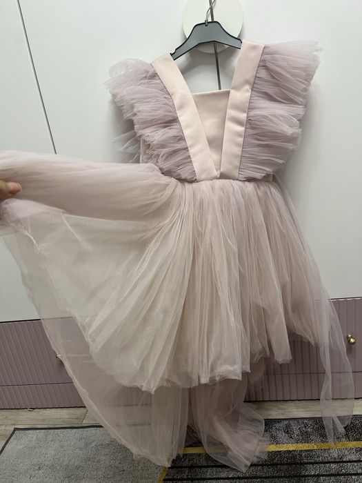 Празднечное платье 4000