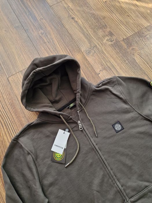 Страхотен мъжки суитчър размер 2XL 3XL 



Страх