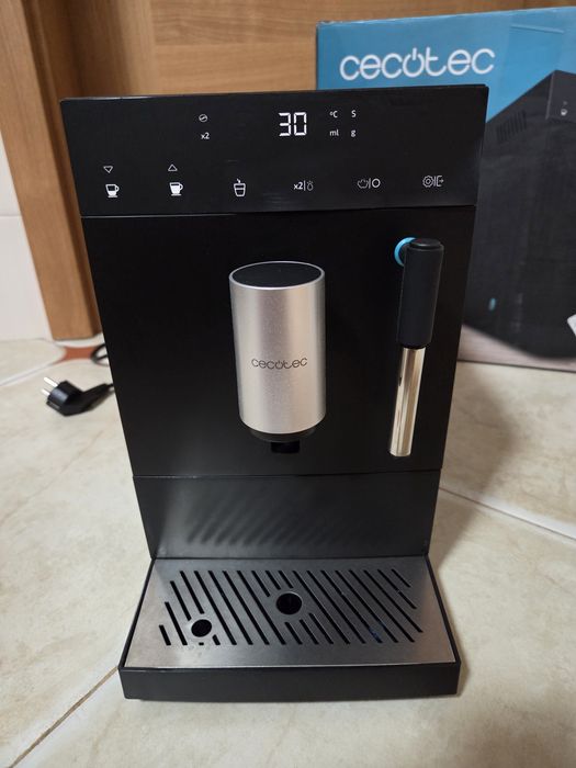 Кафеавтомат Cecotec Cremmaet Compact 19 Bar