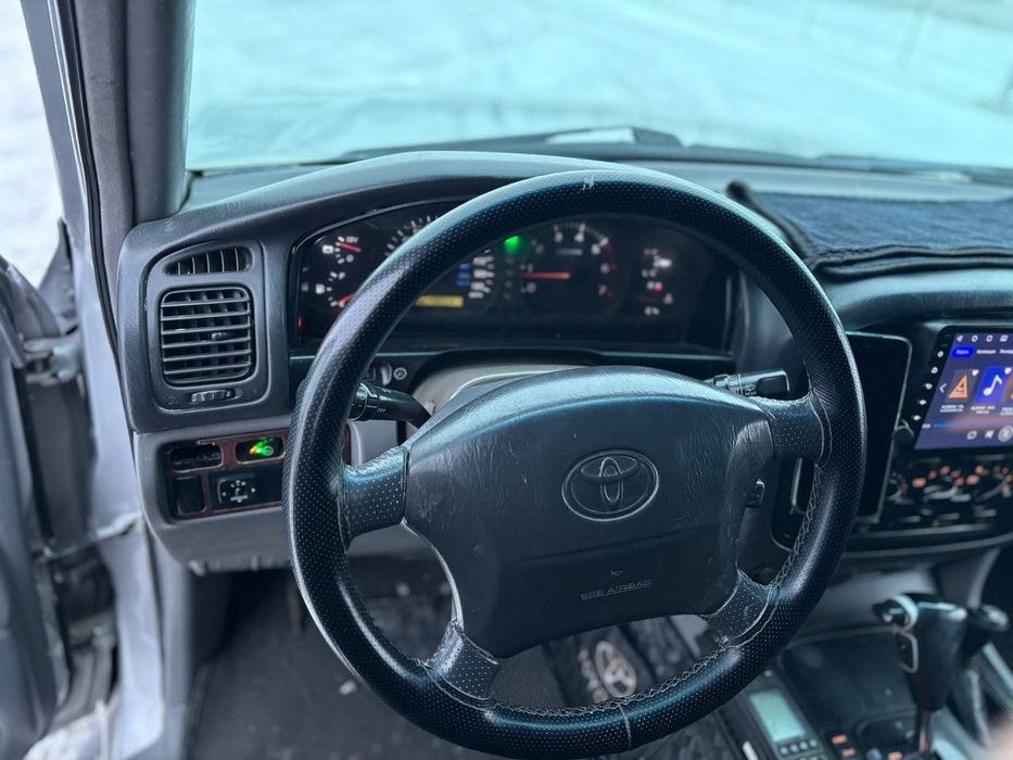 Продам Toyota Land Cruiser