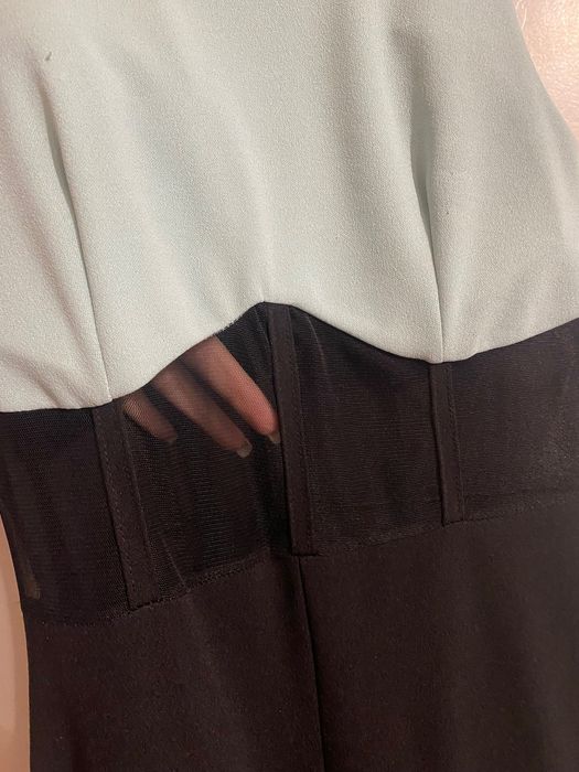 Официален гащеризон