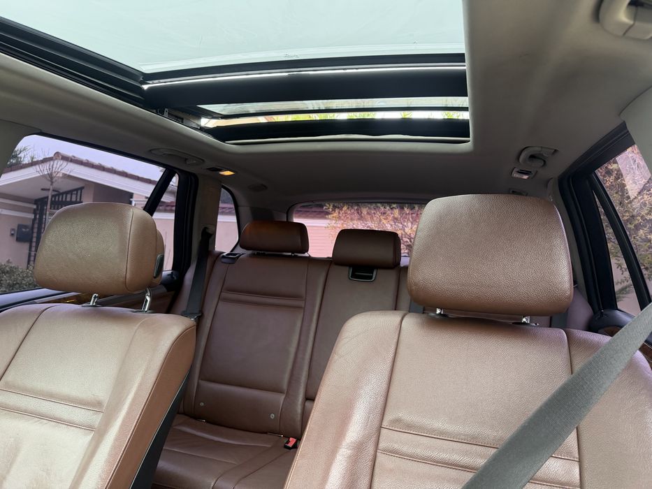 Vand / Schimb Bmw x5 2011 facelift schimb cu containere