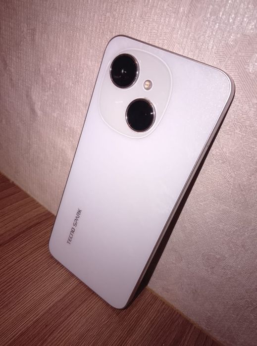 Продам смартфон срочно