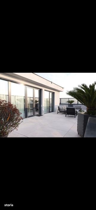 Penthouse 3 camere de închiriat!!