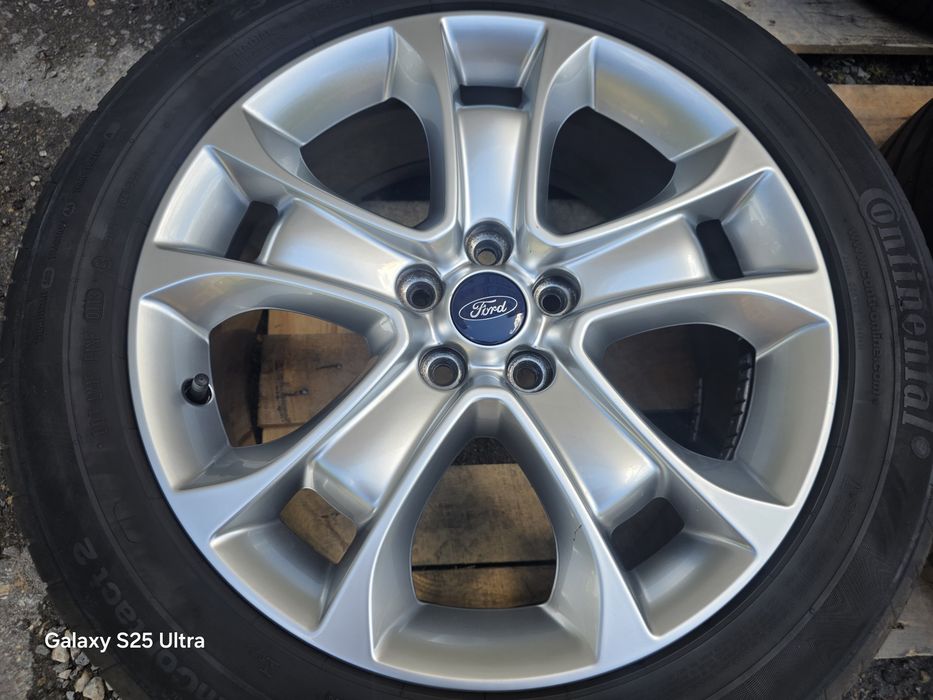 Лети джанти 18ки 5х108 Ford + летни гуми 235/50/18 Continental