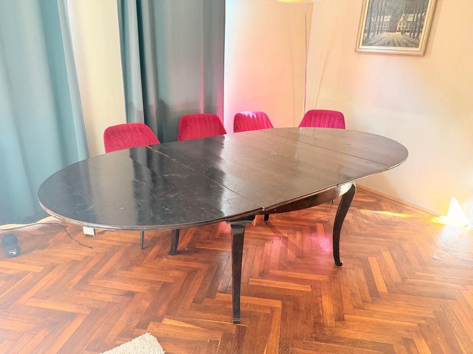 Masa de lemn extensibila + 6 scaune