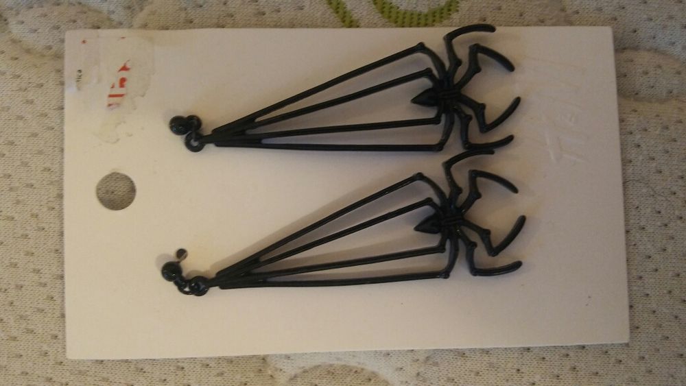 Обеци по 2,50 евро