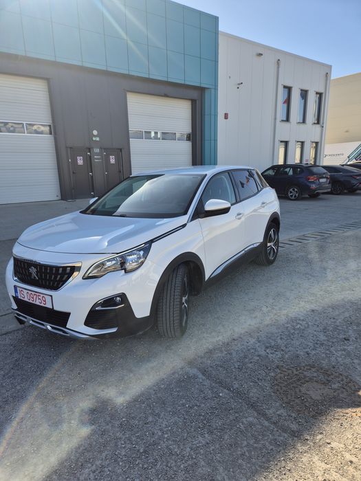 Vând Peugeot 3008 2019 1.2 benzina