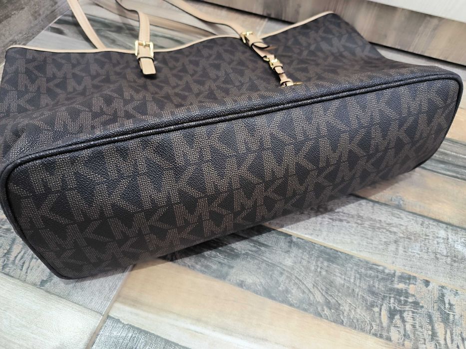 Чанти на Michael kors и Furla