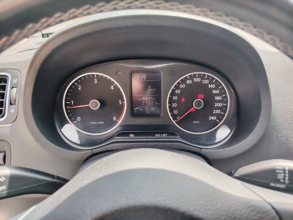 VOLKSWAGEN Polo 2013 — imagine 3