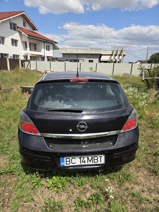 Vând Opel Astra H