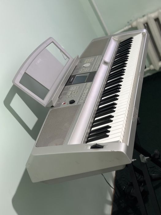 Синтезатор YAMAHA