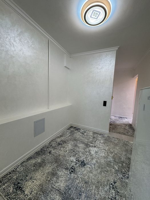 Вокзал 2 ком квартира сотилади!