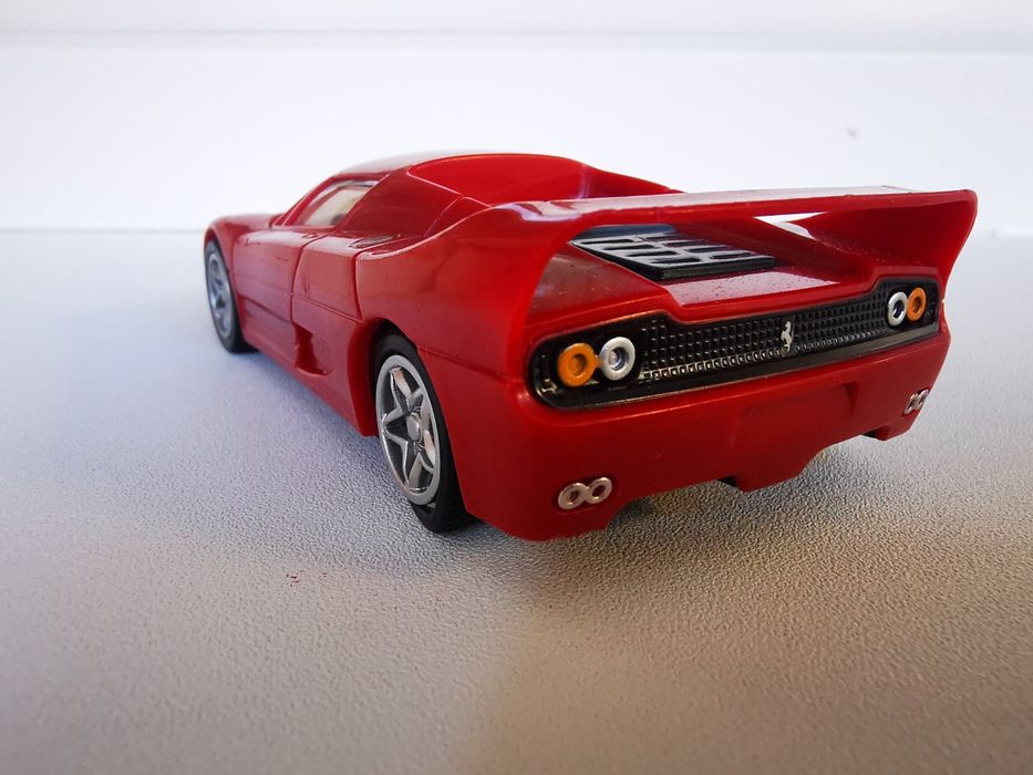 Masinuta Ferrarii Rosie /  Ferrarii Red edition