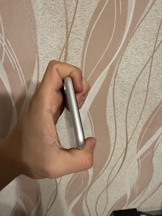 iPhone Xr без гарантии