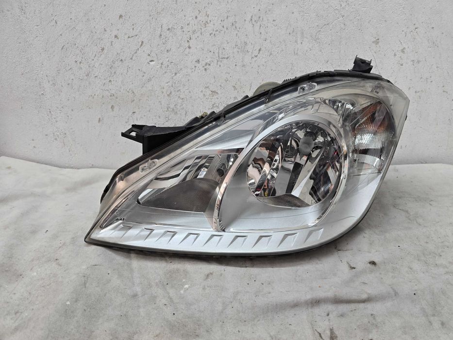 Оригинален фар Мерцедес А 169  Mercedes A169 Feis