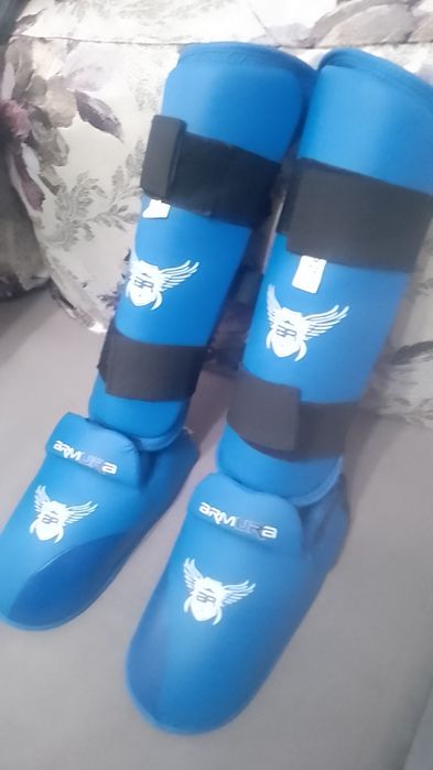 Tibiere Armura Albastre NOI mărime S