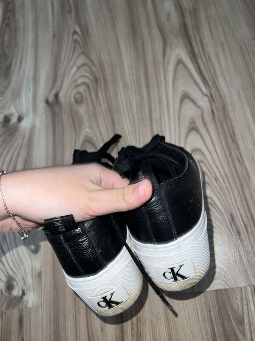 демисезонные кроссовки calvin klein