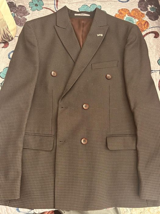 Продается тройка,костюм в отличном состоянии