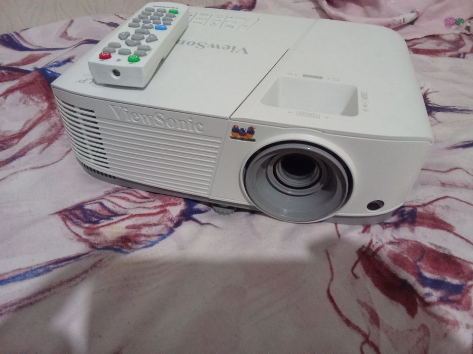 Продам проэктор  в хорошем состоянии