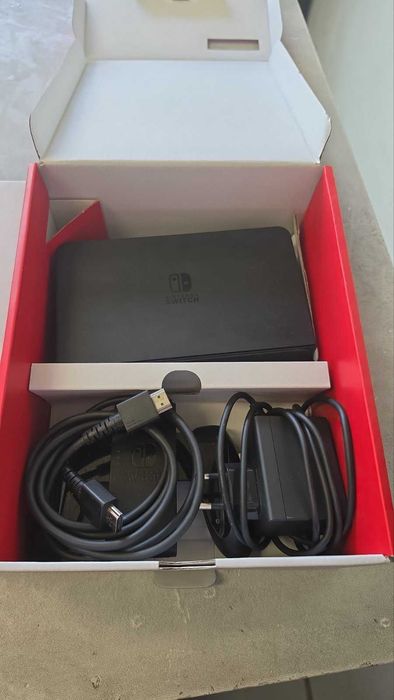 Nintendo Switch Oled + 3 Игри