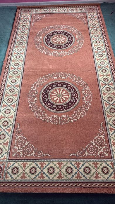 Продам 15 шт ковров, разных размеров