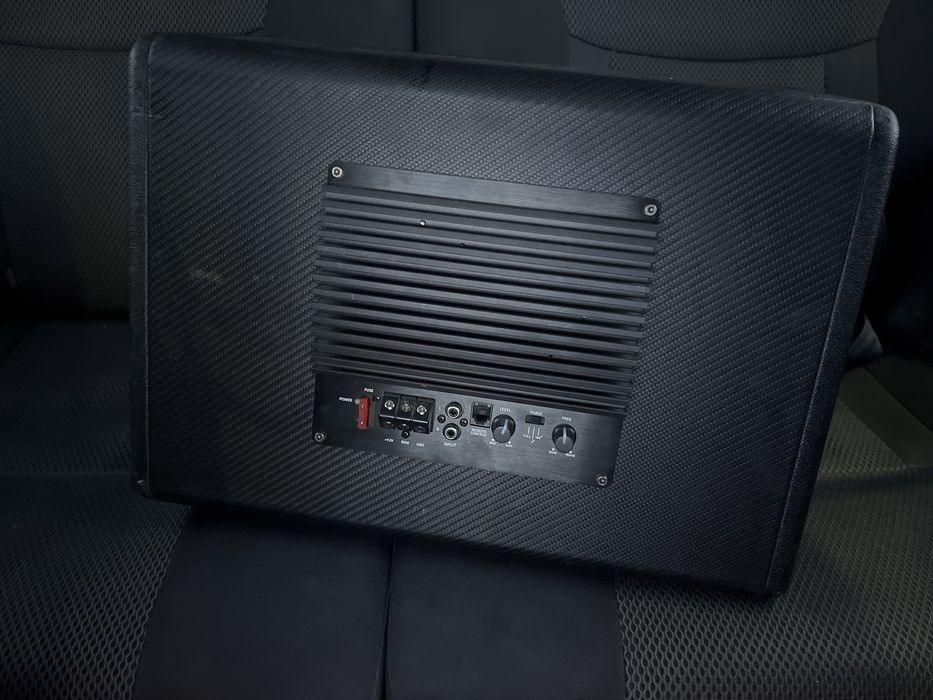 Сабвуфер cov1800