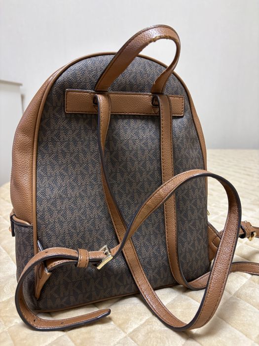 Оригинал рюгзак , жаксы жагдайда