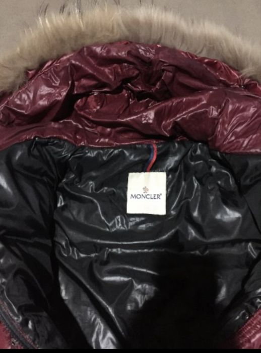 Дамско яке moncler бордо