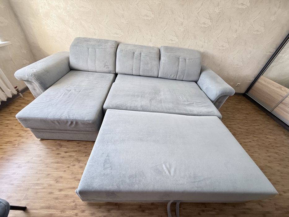 Продам диван срочно самовывоз